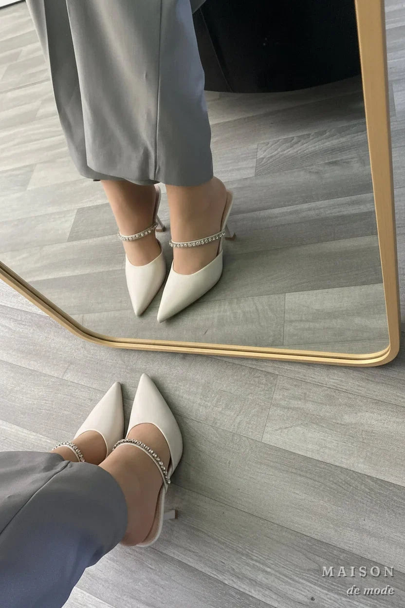 ESCARPINS CLASSIQUE - BEIGE — chaussure femme disponible à Dakar, Sénégal