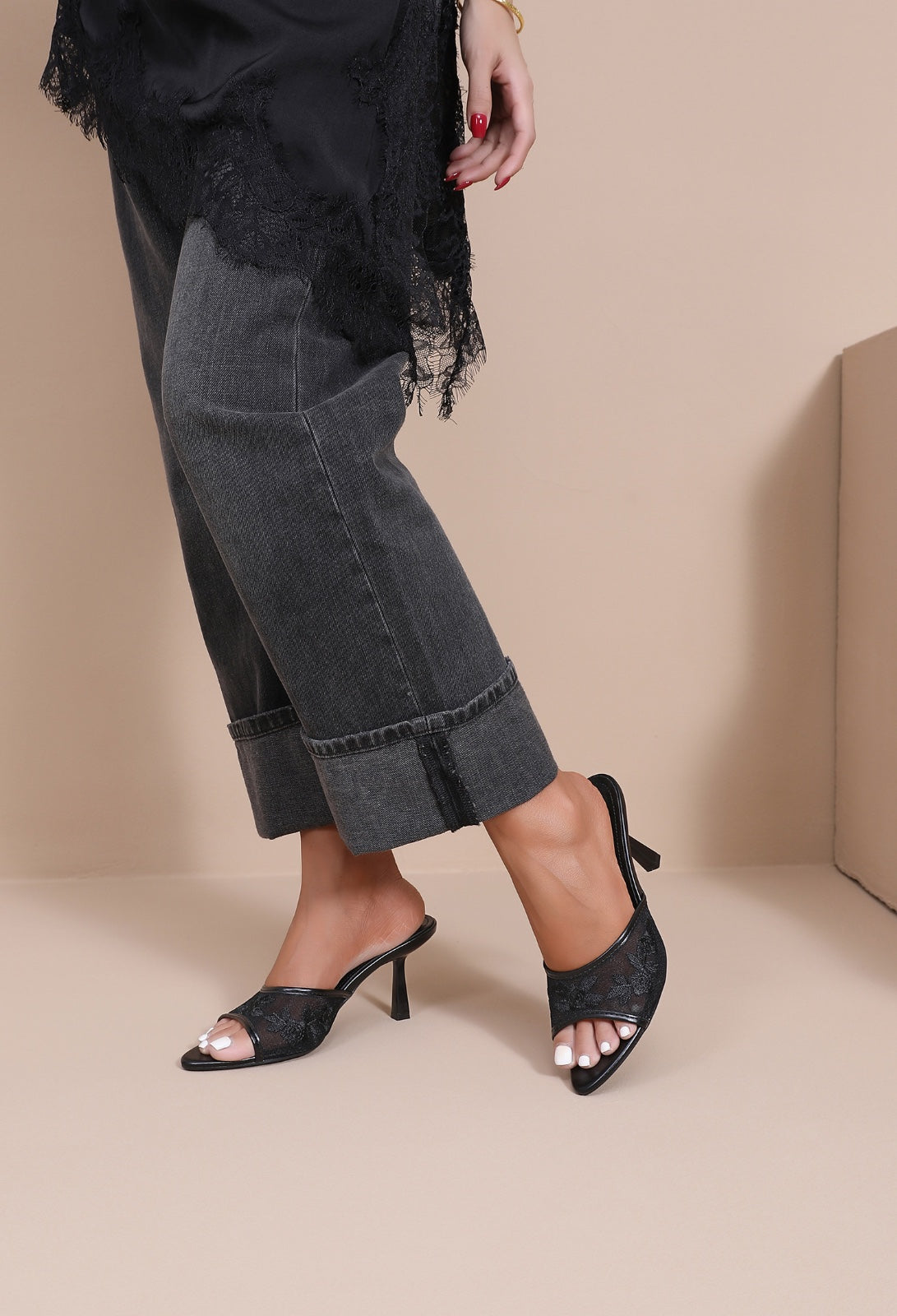 Mule Dentelle - NOIR — chaussure femme disponible à Dakar, Sénégal